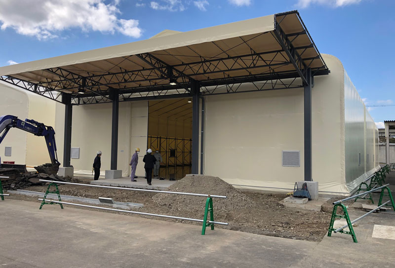 膜構造（テント倉庫）